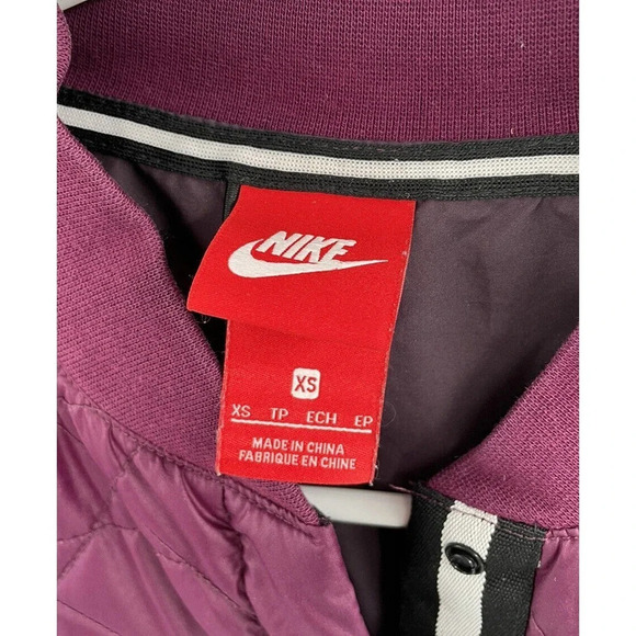 NIKE Women's Bomber Jacket Size XS PrimaLoft Quilted Snap Button 854747-609 Wine - Picture 11 of 11